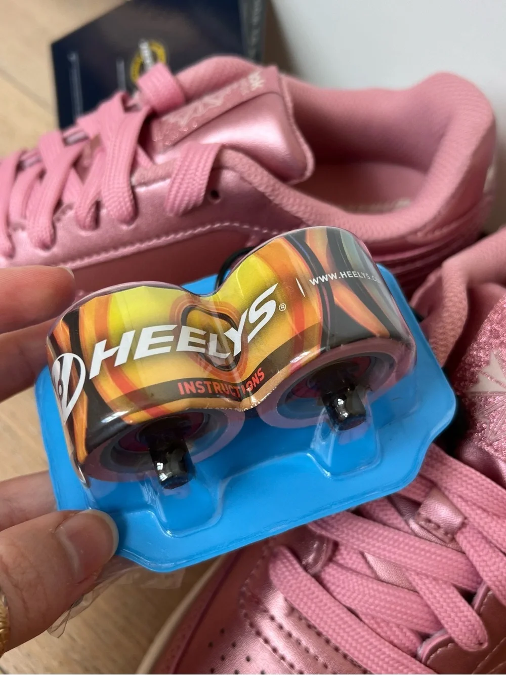 Reebok Heely's Club C Metallic Pink Rose Gold Sneakers - Women’s/Girl’s Size 4